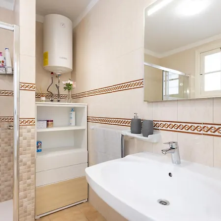 Home2book Ocean Views & Terrace Steps To The Appartement *