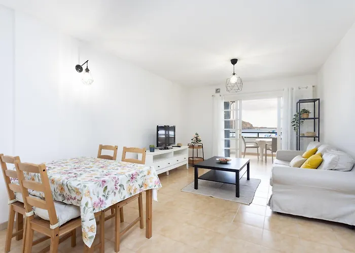 Home2book Ocean Views & Terrace Steps To The 公寓 *