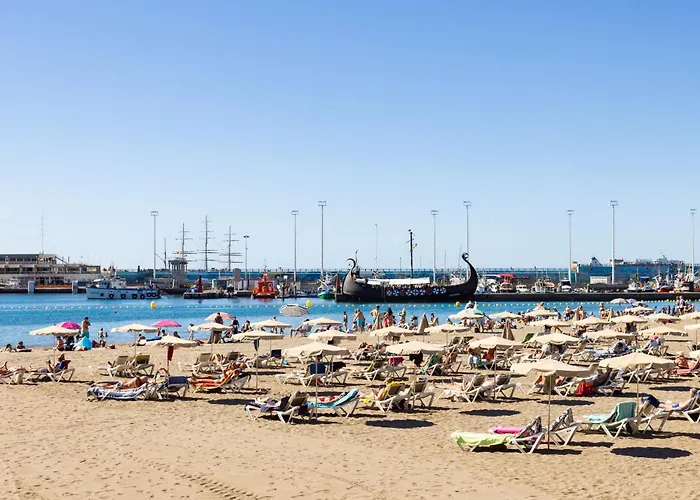 Home2book Ocean Views & Terrace Steps To The شقة *