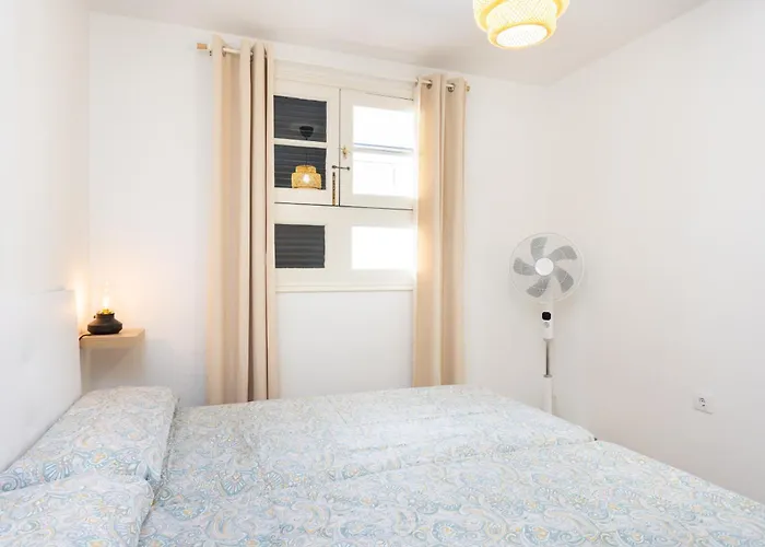 Home2book Ocean Views & Terrace Steps To The * لوس كريستيانوس